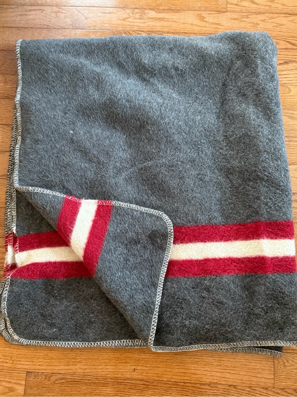 Kumpi Alpaca Wool Blend Blanket Throw Gray w/Red Cream Stripe Cozy Warm 56x70